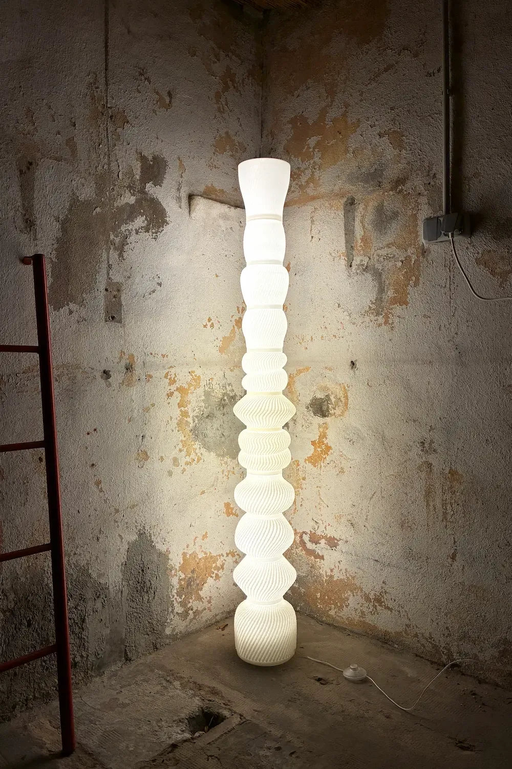 Lampadaire totem – Exélixi 156