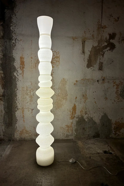 Lampadaire totem – Exélixi 156