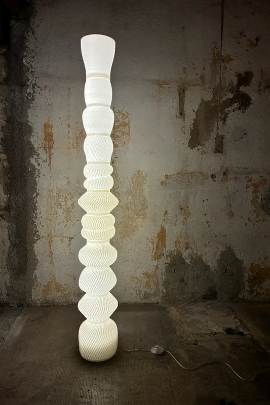 Lampadaire totem – Exélixi 156