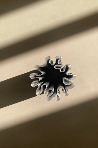 New Diplo Midnight Chrome – Vase organique 3D